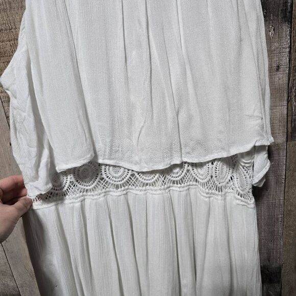 Earthbound Trading Company Embroidered White Mini Shift Dress - Picture 2 of 6